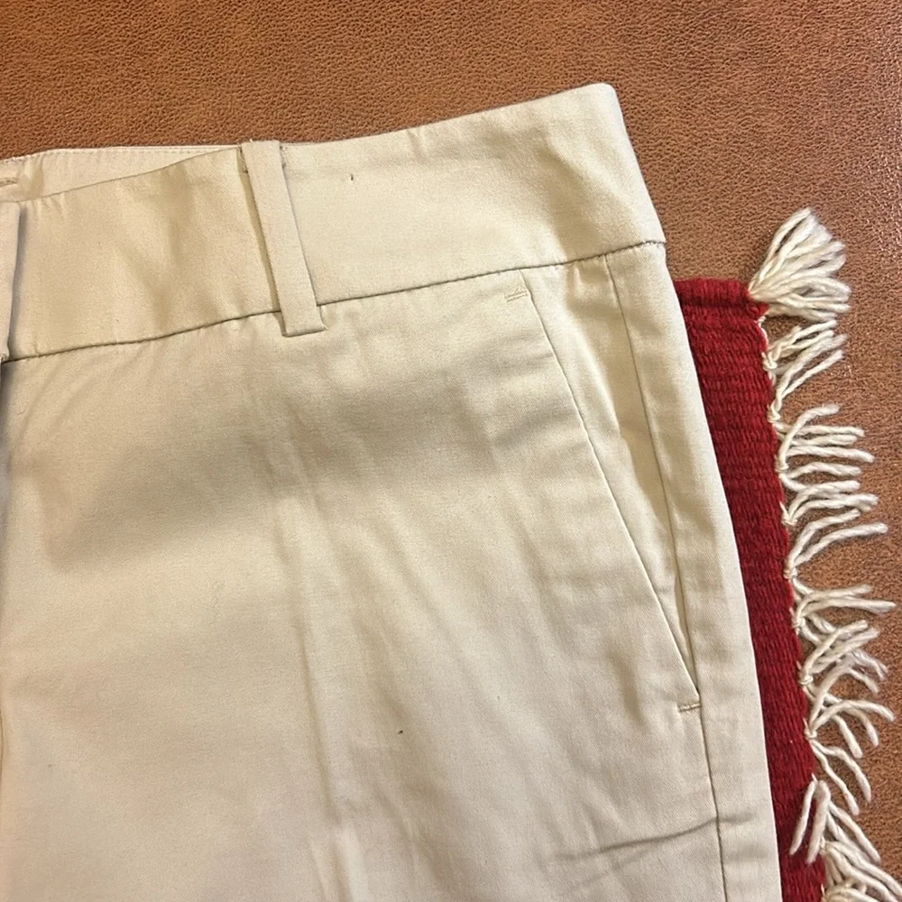 Ann Taylor BoardWalk Shorts, Size 4P, Tan, 98% Cotton, 2% Spandex, NWT